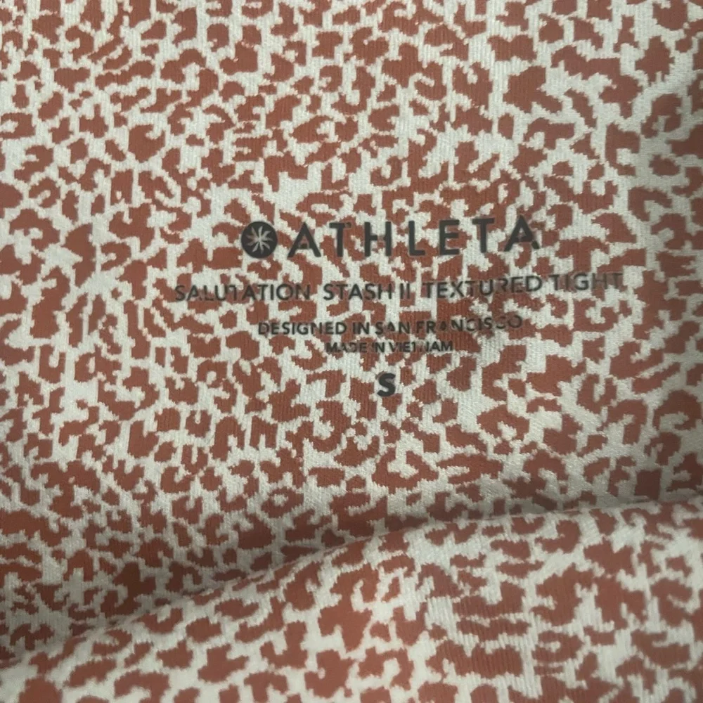 Athleta Salutation Stash II Pocket Tight - Picture 4 of 6